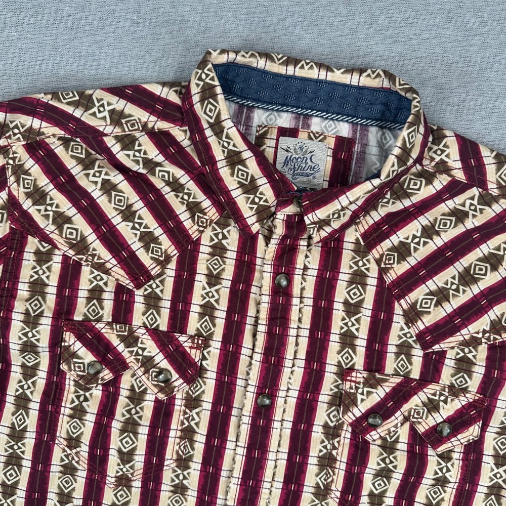 Moonshine Spirit Brad Paisley Shirt Mens M Burgundy Western Aztec Pearl Snap